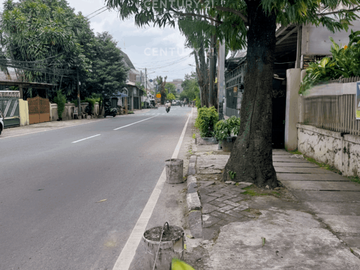 Properti Strategis Pinggir Jalan Raya Di Kebayoran Baru