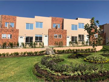 Casa Nueva en condominio 3 recamaras con alberca en Xochitepec, Mor.