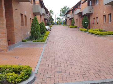 TOWNHOUSE EN VENTA  AVENIDA SUR/PEREIRA