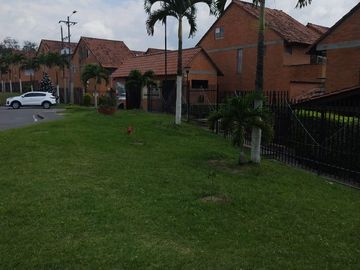 TOWNHOUSE EN VENTA  AVENIDA SUR/PEREIRA