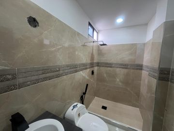 VENTA CASA ESTRENO URB. GRAN VITTORIA  (JLR)