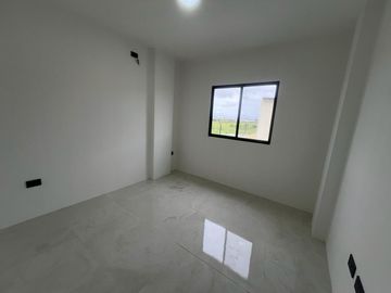 VENTA CASA ESTRENO URB. GRAN VITTORIA  (JLR)