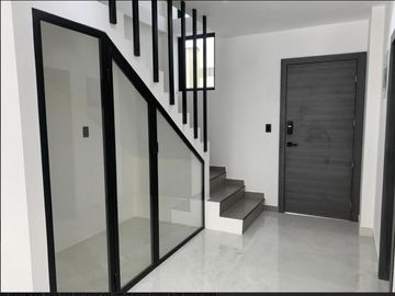 VENTA CASA ESTRENO URB. GRAN VITTORIA  (JLR)