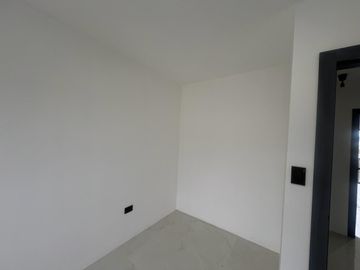 VENTA CASA ESTRENO URB. GRAN VITTORIA  (JLR)