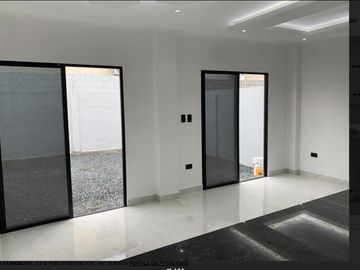 VENTA CASA ESTRENO URB. GRAN VITTORIA  (JLR)