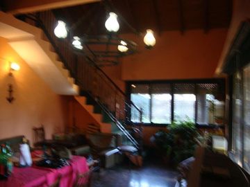 Vende:Chalet