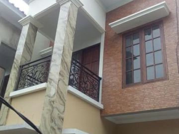 Rumah mewah 2lantai modern style jagakarsa,jaksel