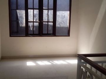 Rumah mewah 2lantai modern style jagakarsa,jaksel