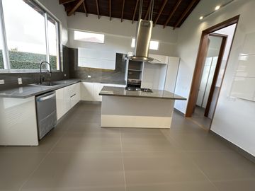 casa en venta en cajica milla de oro. Cod V5459