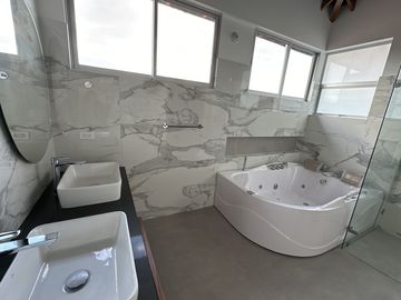 casa en venta en cajica milla de oro. Cod V5459