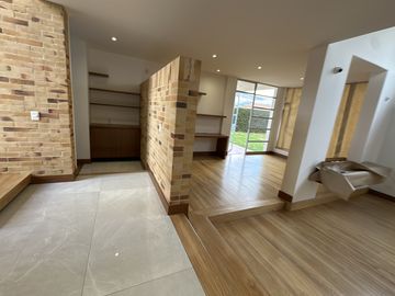 casa en venta en cajica milla de oro. Cod V5459