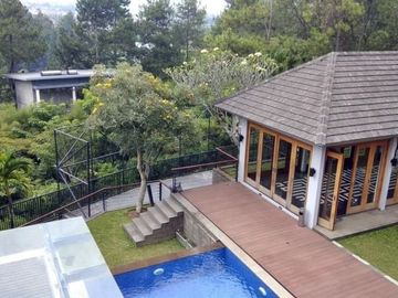 Rumah Mewah di Lembang, dekat Gegerkalong dan Setiabudi