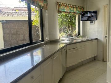 Casa en Venta, Residencial Santa Cruz Guadalupe, Zavaleta, Puebla,