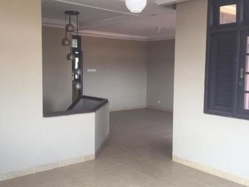 Rumah Di Cinere, 2Lt, SHM, Lingk. Asri di Mega Cinere Estate