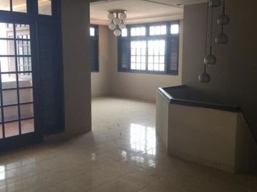 Rumah Di Cinere, 2Lt, SHM, Lingk. Asri di Mega Cinere Estate