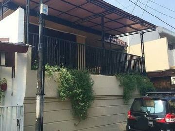 Rumah Di Cinere, 2Lt, SHM, Lingk. Asri di Mega Cinere Estate