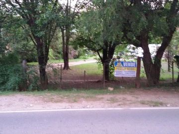 VENDO LOTE COSQUIN
