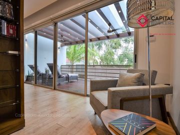 Casa en Venta de Lujo en Puerta de Hierro con Elevador y Cine