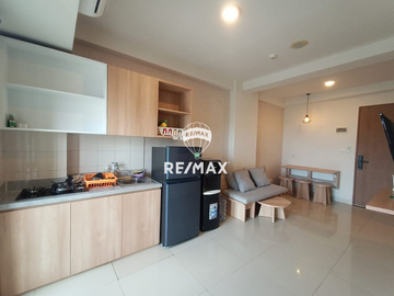 Disewakan 2BR Oak Tower B Pulo Gadung – Lantai 20, View Jalan, Hadap Selatan