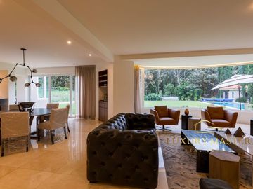 Casa en venta en el Palomar