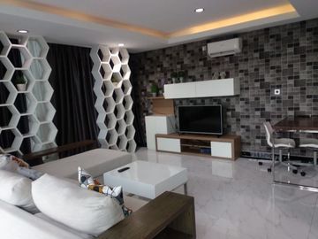 Apartment Kemang Village Residence - Type 2+2 Br & Furnished A1903