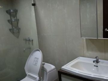 Apartment Kemang Village Residence - Type 2+2 Br & Furnished A1903