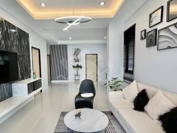 Exceptional 3-BR Property in Huay Yai