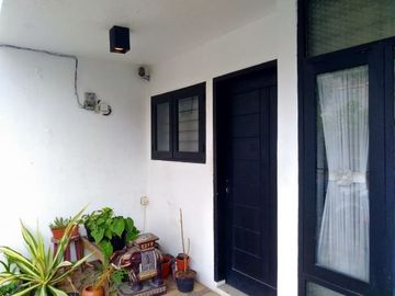 Hunian second moderen minimalis nan nyaman siap huni di caman