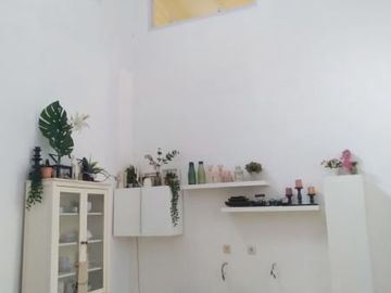 Hunian second moderen minimalis nan nyaman siap huni di caman