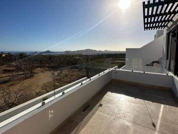 Casa con rooftop, casas club, alberca, canchas El tezal, Cabo San Lucas venta.