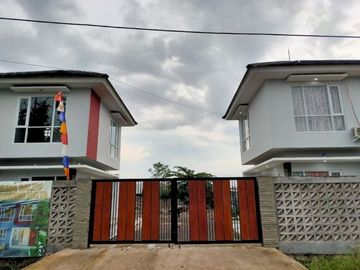Rumah Baru di Riung Galeri Cipamokolan Bandung