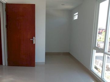 Rumah Baru di Riung Galeri Cipamokolan Bandung