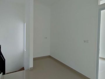 Rumah baru minimalis 2 lantai dalam cluster di Pondok Cabe