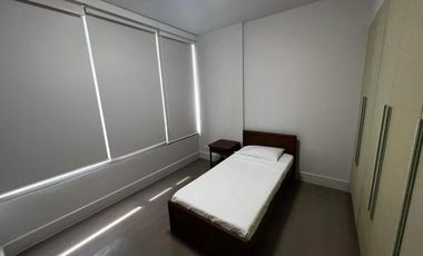 FOR SALE: 1 BR EDADES TOWER