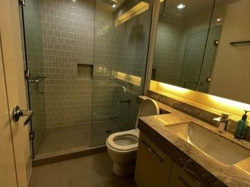 FOR SALE: 1 BR EDADES TOWER