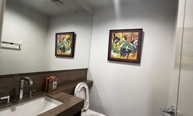 FOR SALE: 1 BR EDADES TOWER