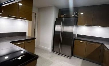FOR SALE: 1 BR EDADES TOWER