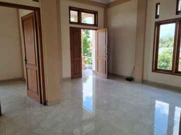 RUMAH MEWAH BAK ISTANA HANYA 15 MENIT KE BANDARA YIA