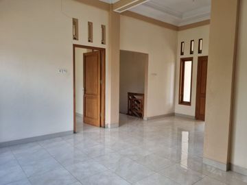 RUMAH MEWAH BAK ISTANA HANYA 15 MENIT KE BANDARA YIA
