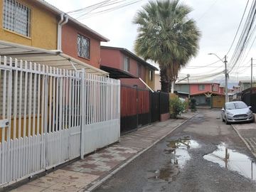 Casa de 4 dormitorios regularizada en Puente Alto