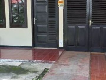 Disewakan Rumah Darmo Indah Surabaya