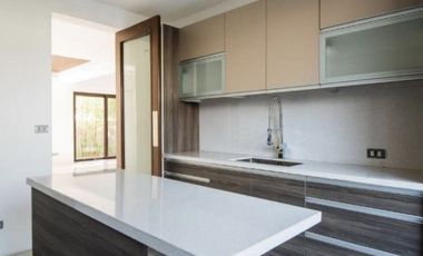 5BR Luxury House for Sale/Rent in McKinley Hill, Taguig