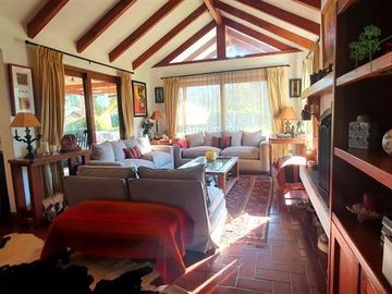 Casa venta de 4D/4B Parcela Condominio Talagante