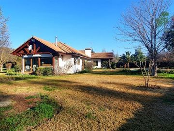 Casa venta de 4D/4B Parcela Condominio Talagante