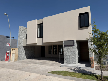 Excelente Casa en Venta en Villandares
