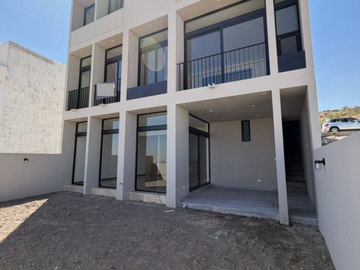 Excelente Casa en Venta en Villandares