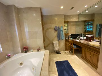 Departamento en venta en Bosques de las Palmas