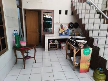 Kost aktif UMS jl menco 20kamar 2.5M nego