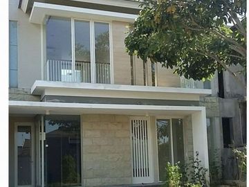 Citraland 2Man.. Dijual rumah siap huni cluster Alam Hijau Citraland Utama