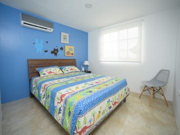 Espectacular casa de venta nueva  en Urb. Casalaguna /km 12 av. León Febres Cordero / Acepto Biess